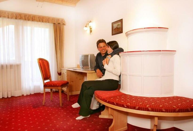Трехместный Номер Стандарт с Балконом, Garni La Majon