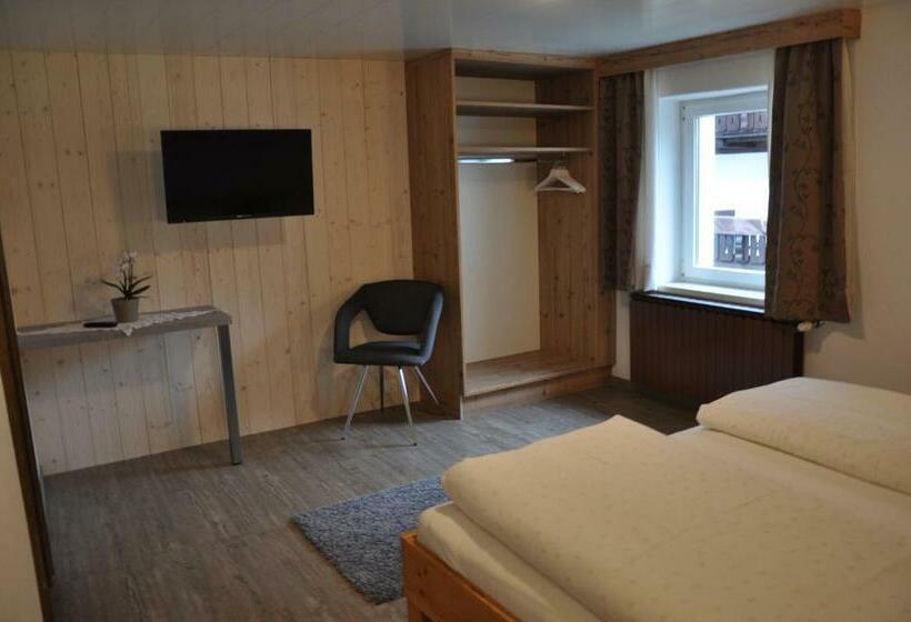 Апартаменты 2 Спальни, Berghof