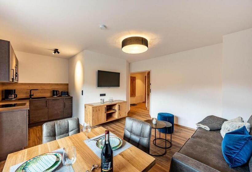 Апартаменты 1 Спальня с Балконом, Rustika   Appartements & Spa