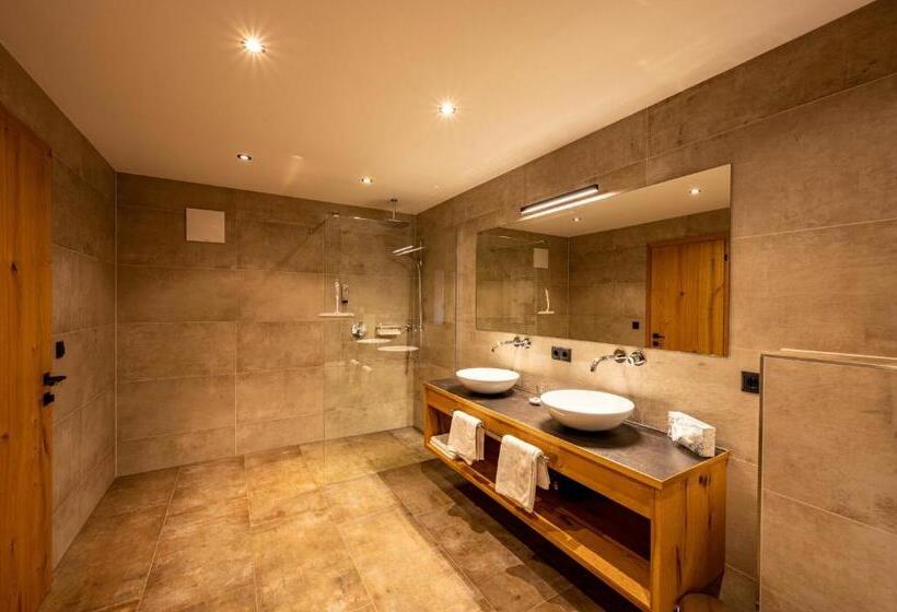 Апартаменты 1 Спальня с Балконом, Rustika   Appartements & Spa