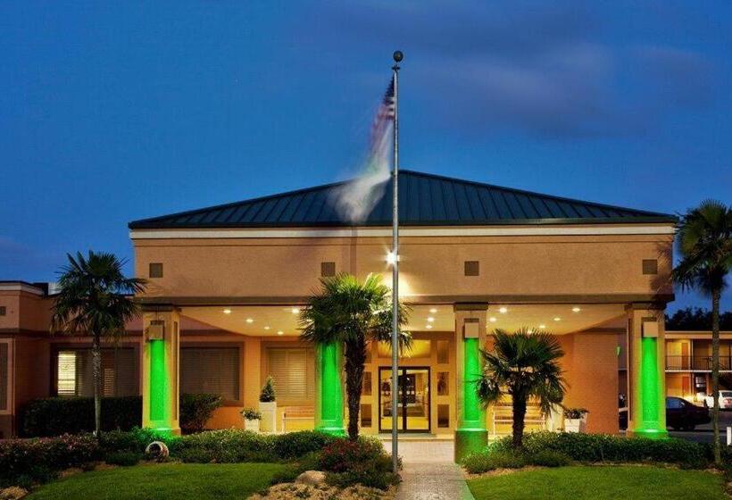 스탠다드 룸 킹사이즈 침대, Quality Inn Morgan City