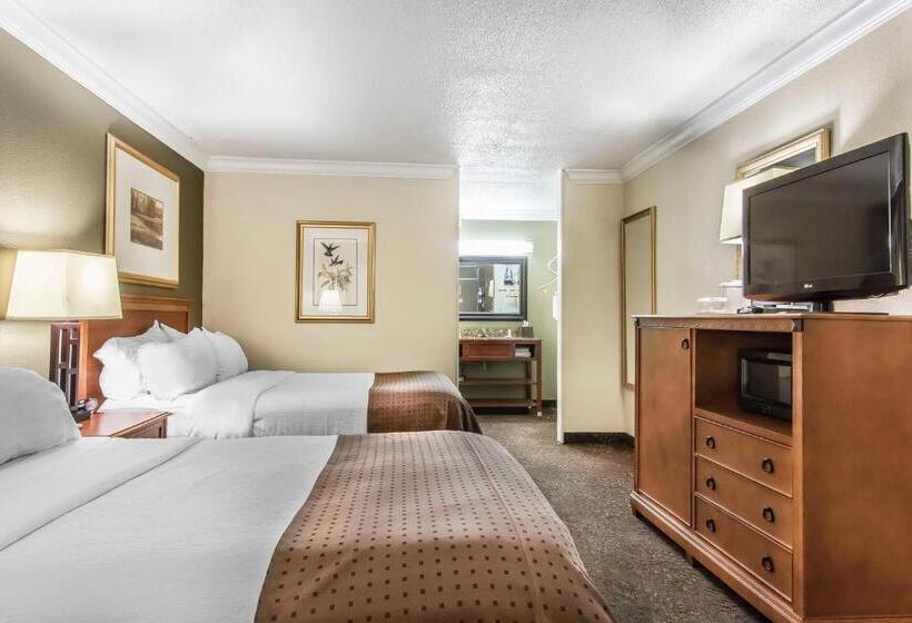 4인용 스탠다드 룸, Quality Inn Morgan City