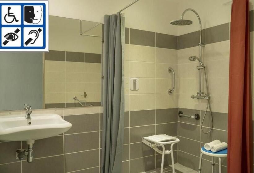 Номер Стандарт Адаптированный для Инвалидов, Hôtel O'nice Saintes