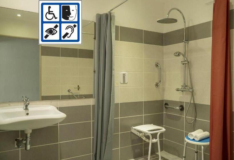 Номер Стандарт Адаптированный для Инвалидов, Hôtel O'nice Saintes