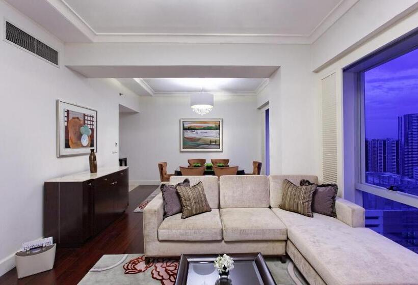 两卧行政公寓, Raffles Makati