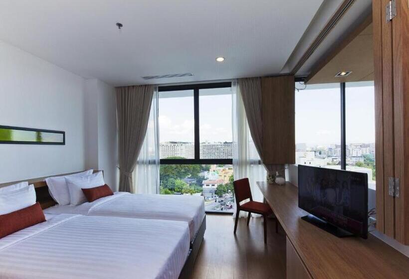 3 Bedroom Duplex Apartment, Eastin Tan Hotel Chiang Mai