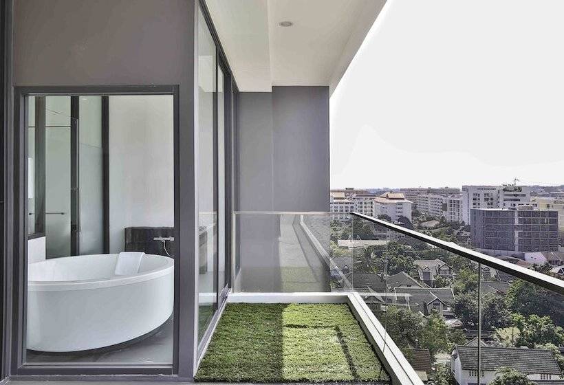 3 Bedroom Duplex Apartment, Eastin Tan Hotel Chiang Mai