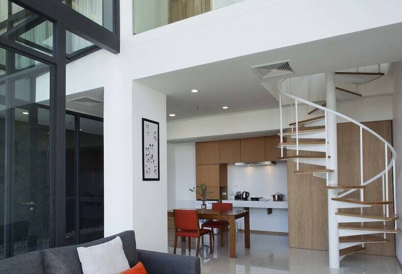 3 Bedroom Duplex Apartment, Eastin Tan Hotel Chiang Mai
