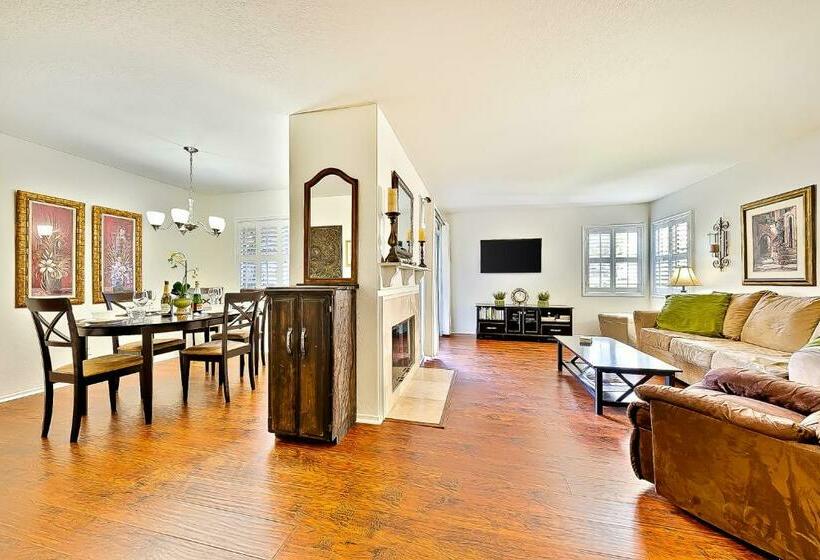 침실 2개 아파트, Ritz Point Condo