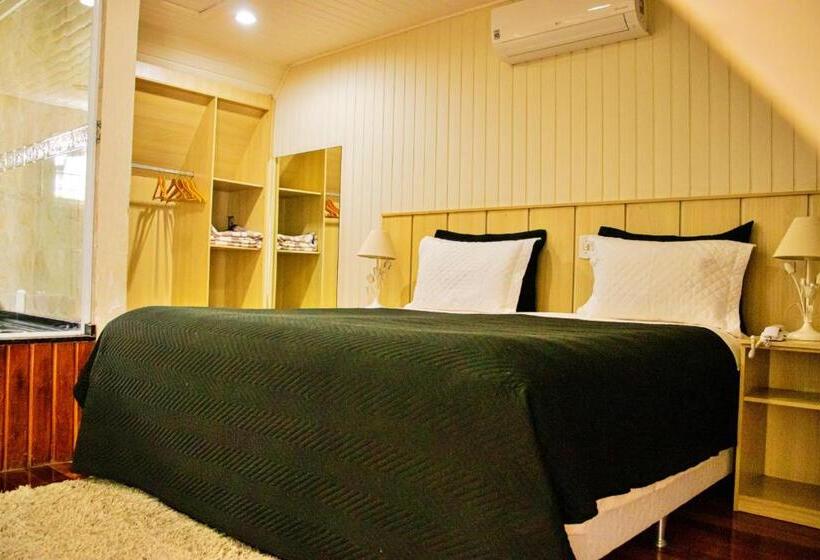 Quarto Superior com Hidromassagem, Chateau Do Luar Prime Em Campos Do Jordao