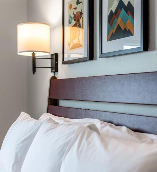 اتاق استاندارد با تخت بزرگ, The Lodge Red Hook