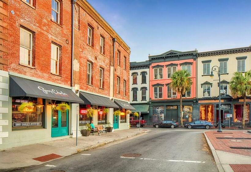 آپارتمان 2 خوابه, Savannah Hidden Gem