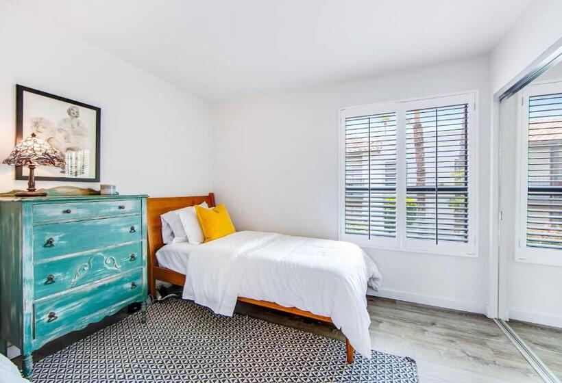 Huoneisto 3 Makuuhuonetta, Mountain View Modern Condo Permit# 4340