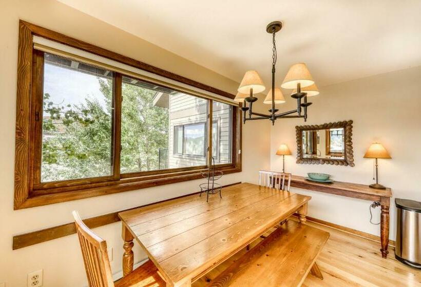 آپارتمان 2 خوابه, Beautiful Mountain View Condo