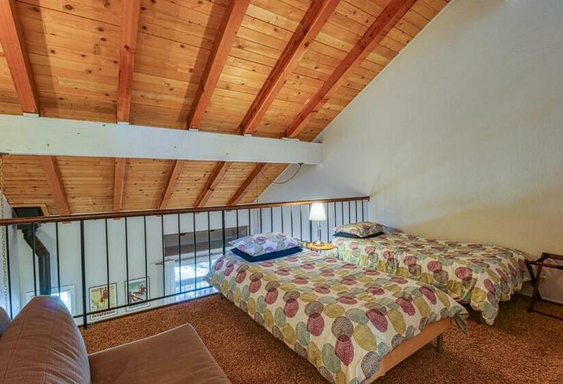 침실 2개 아파트, 2 Bed 2 Bath Apartment In Carnelian Bay