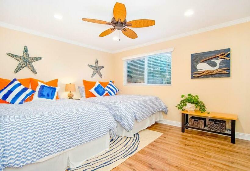 Апартаменты 2 Спальни, North Beach E