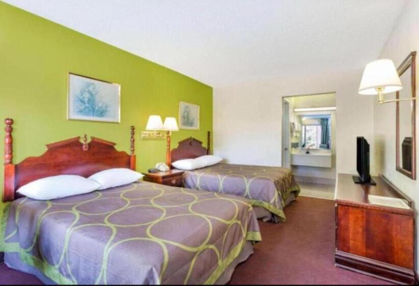 Номер Superior, Ashland Studio Inn Richmond North Near Kings Dominion  Listing Partner