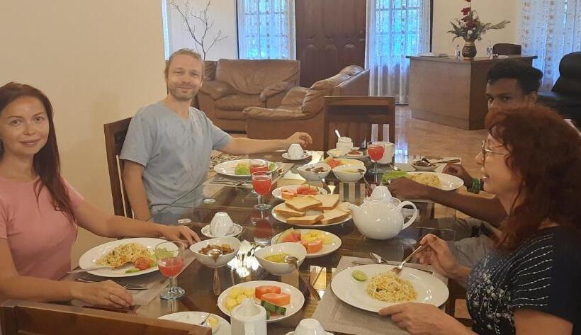 غرفة ديلوكس, Kandy Bliss Lounge