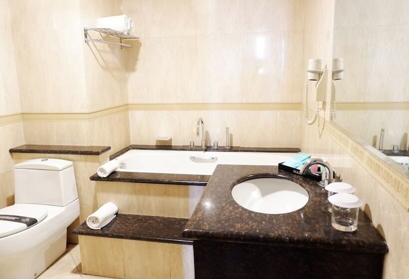 Номер Executive, Grage Hotel Cirebon