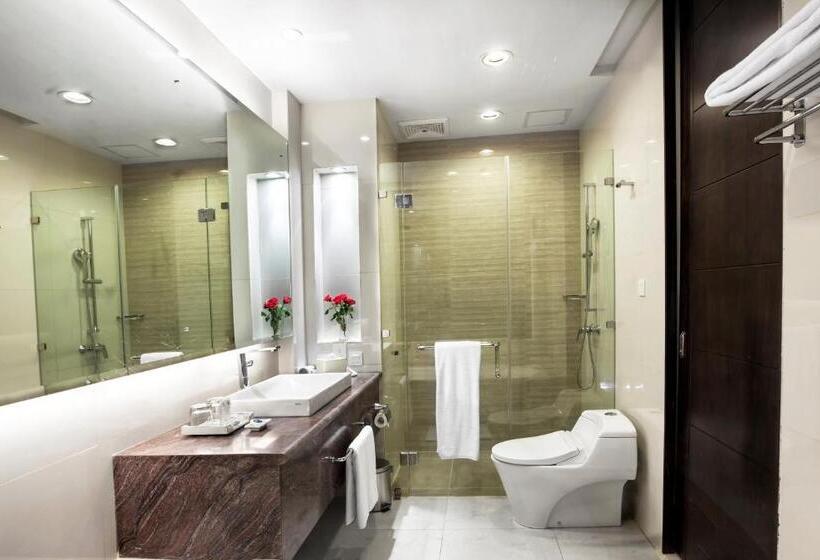 Номер Deluxe Кровать Кинг, R Hotel Rancamaya
