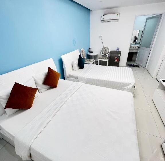 اتاق خانوادگی, Valentine Luxury Hotel   31 Bui Vien Street