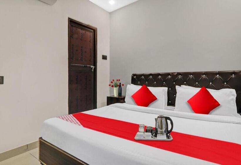 Трехместный Номер Классика, Super Hotel O Sr Grand