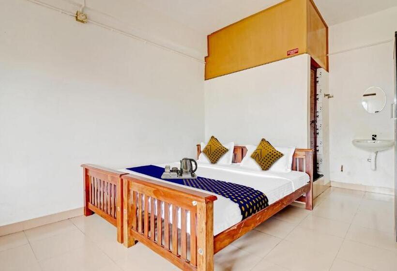 Трехместный Номер Классика, Spot On Jayesh Guest House
