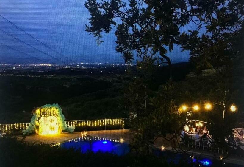 Номер Стандарт, Room In Bb  Alessio Room Overlooking The Vineyards Of Tuscany