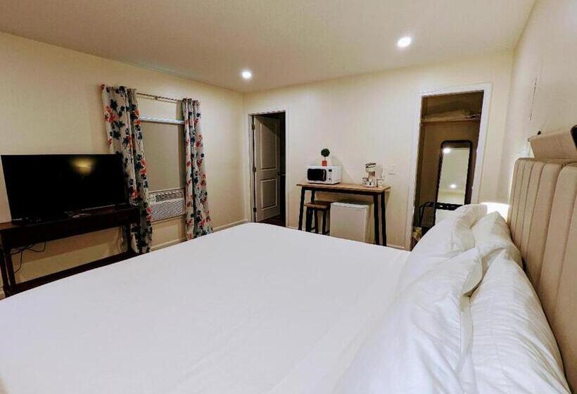 带大床的标准间, The Honey Bee Motel