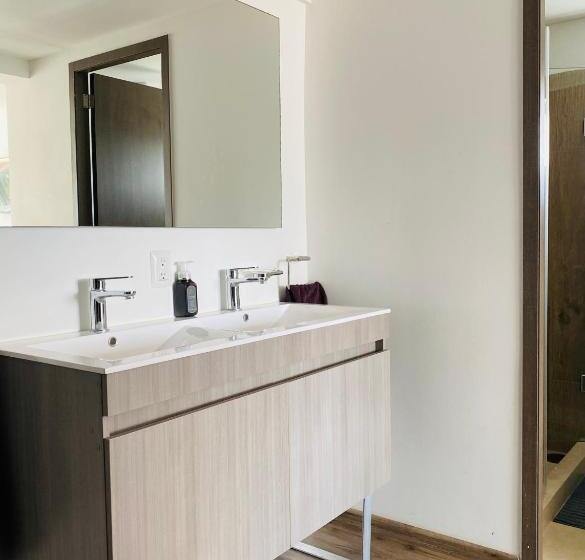 اتاق استاندارد, Amazing Ensuite With Fantastic Jacuzzi