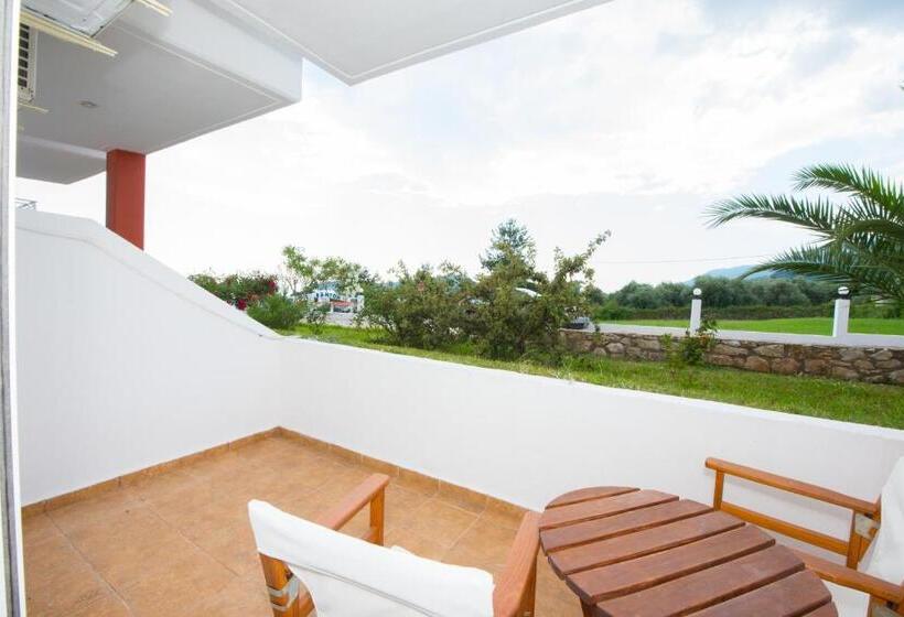 Quarto Economy, Maranton Beach