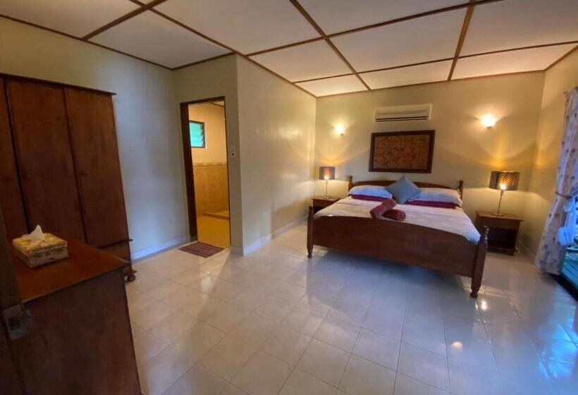 オーシャンビューの１ベッドルームビラ, Minang Cove Resort