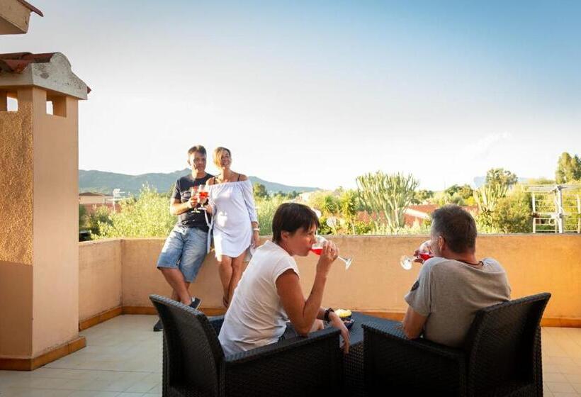 آپارتمان 1 خوابه با تراس, Residence Il Melograno