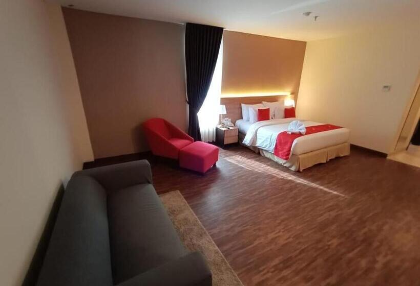 اتاق اجرایی با تخت بزرگ, The Royale Krakatau