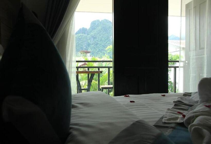 Номер Deluxe с Балконом, Confetti Garden Resort