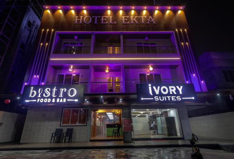 Номер Deluxe, Ivory Suites
