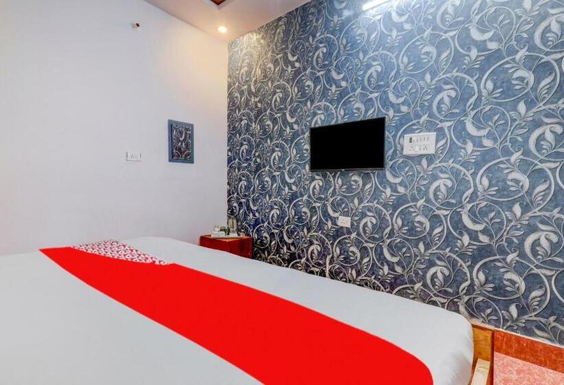 Трехместный Номер Классика, A5 Hotel And Dormitory
