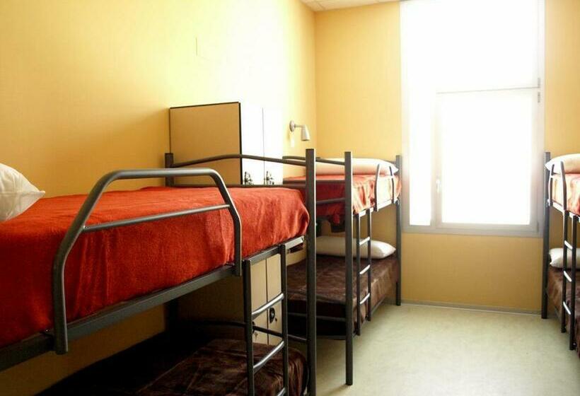 Семейный Номер, Hostel Bardenas
