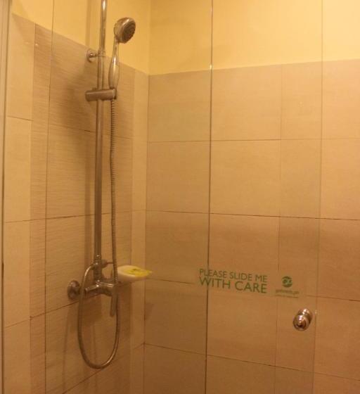 스탠다드 룸, Go Hotels Plus Mandaluyong