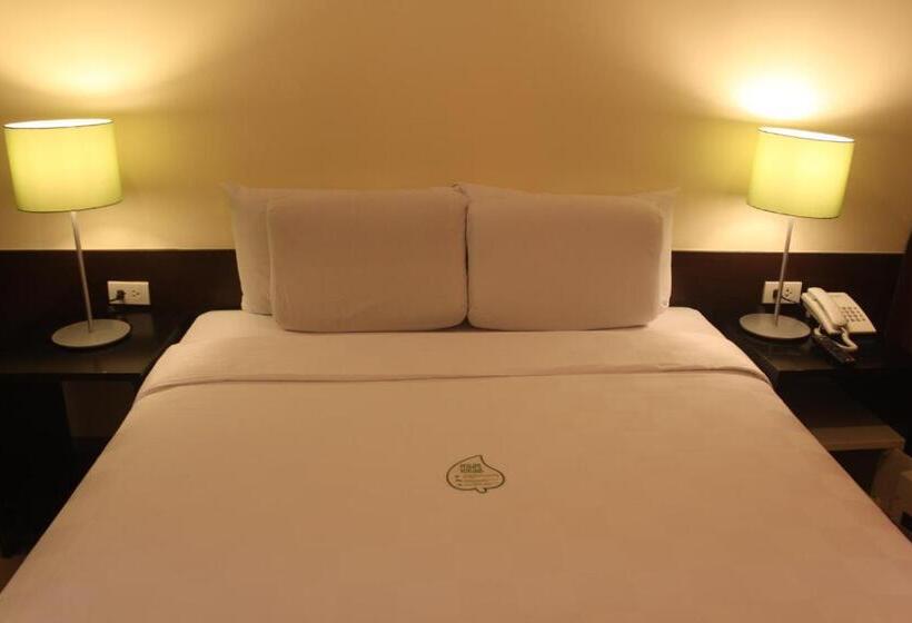 스탠다드 룸, Go Hotels Plus Mandaluyong
