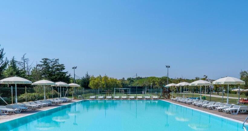 Апартаменты 1 Спальня, Adamo Ed Eva Resort