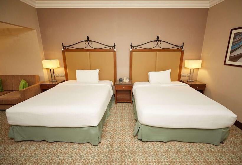 اتاق اجرایی, Hilton Alexandria King S Ranch