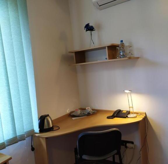 Номер Deluxe с Гидромассажем, Isora