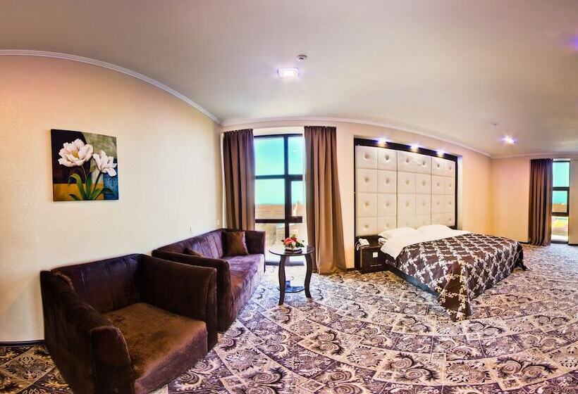 스탠다드 룸, Plaza Hotel Bishkek