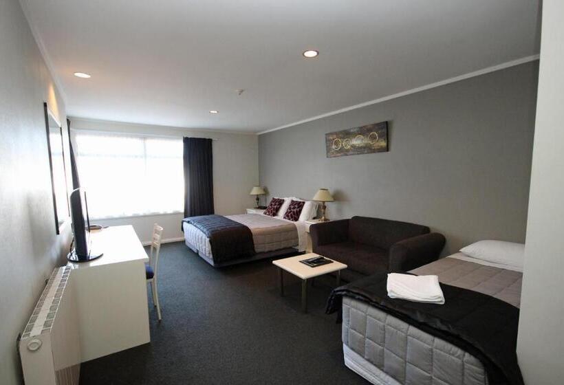 Студия Стандарт, Champers Motor Inn
