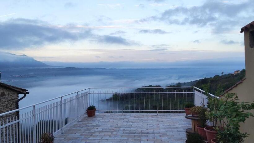 Номер Стандарт с Террасой, Casa In The Clouds
