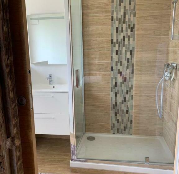 Номер Стандарт, La Grange D Ave