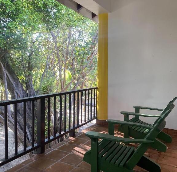 Студио Стандарт Вид на Сад, Tranquility Beach Suites