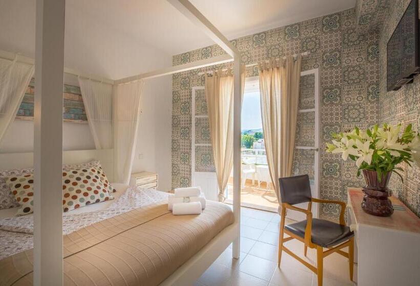 חדר סטנדרט עם מרפסת, Bella Colina I Vintage Hotel 1953