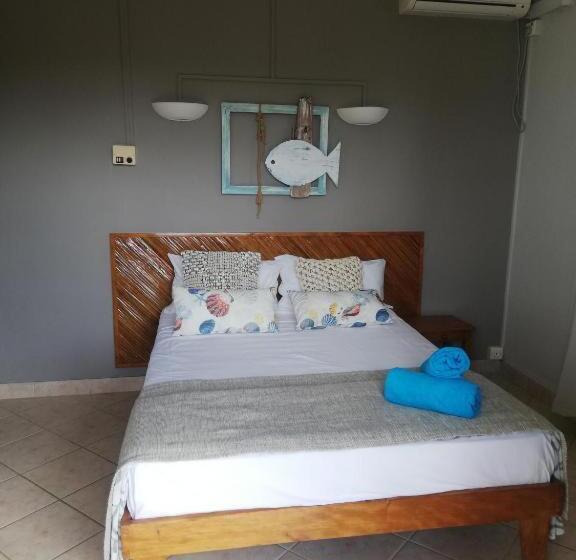 اتاق استاندارد با بالکن, Chillpill Guest House